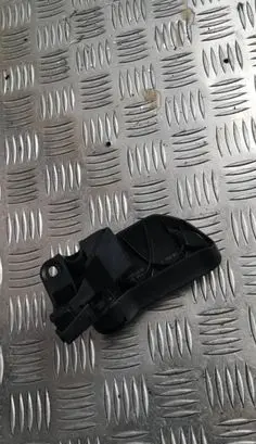 Engine bonnet (hood) release handle
