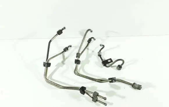 Mazda 3 I Fuel injector supply line/pipe 