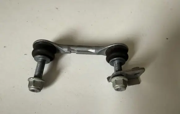 Ford Mustang VII Rear anti-roll bar/stabilizer link PR3C2B110AA AXC5G1