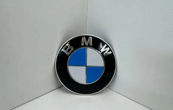 BMW 2 F45 Manufacturer badge logo/emblem 10333410