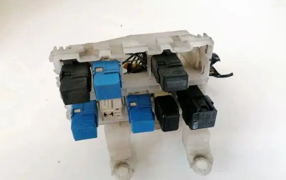 Toyota Aygo AB10 Fuse box set