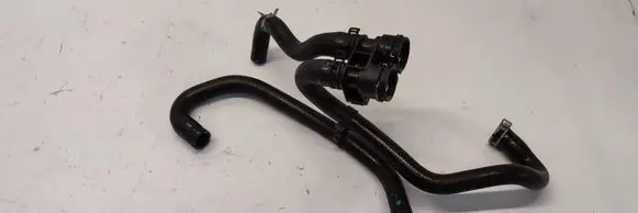 Volvo XC40 Engine coolant pipe/hose 32224232