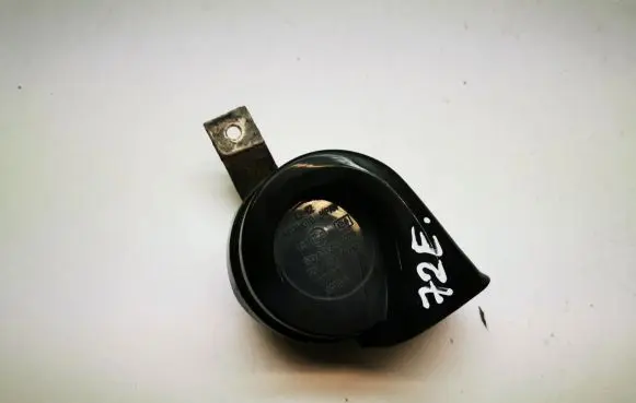 Nissan 370Z Horn signal E9004035