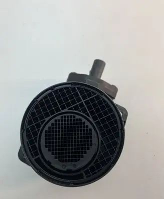 Volkswagen Golf V Mass air flow meter 074906461B