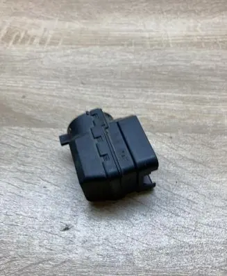 BMW 3 E46 Ignition lock contact 6901961