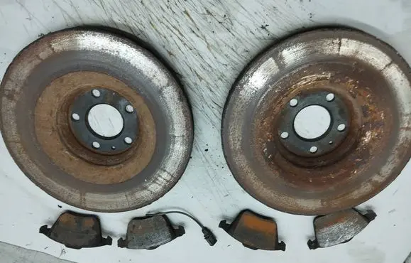 Audi A6 S6 C6 4F Front brake disc 