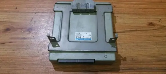 Mazda 626 Engine control unit/module fsd418881a e2t80991t
