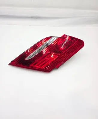 Tailgate rear/tail lights