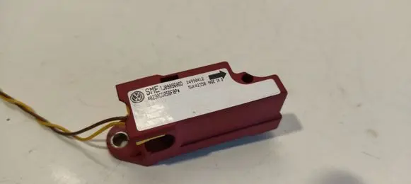 Volkswagen Golf IV Airbag deployment crash/impact sensor 1J0909606D 0230CD258F8P 5WK42350
