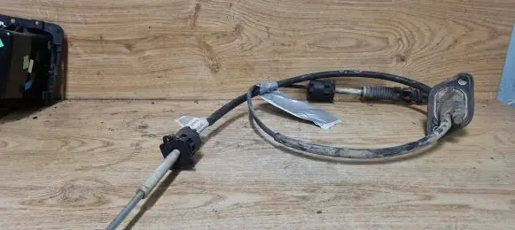 Volvo XC70 Gear shift cable linkage 30759790