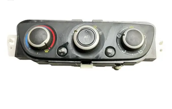 Renault Megane III Climate control unit E1072183A 130115