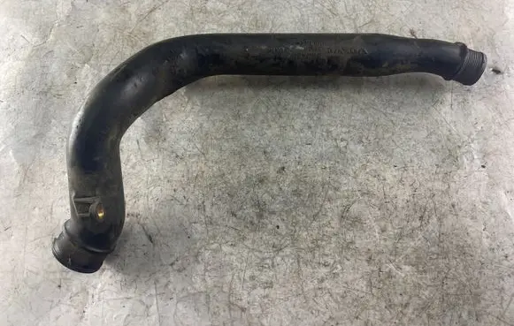 Volvo V70 Intercooler hose/pipe 8624887