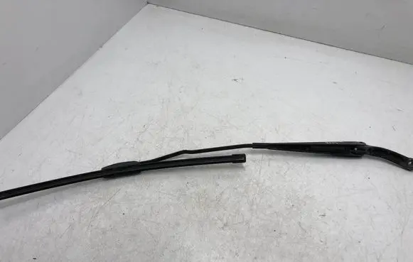 Volvo V70 Front wiper blade arm 8624246 SP8624269