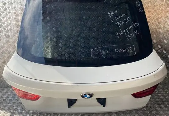 Tailgate/trunk/boot lid