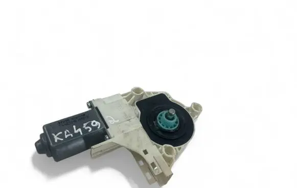 Volkswagen PASSAT CC Rear door window regulator motor 3C8959703B