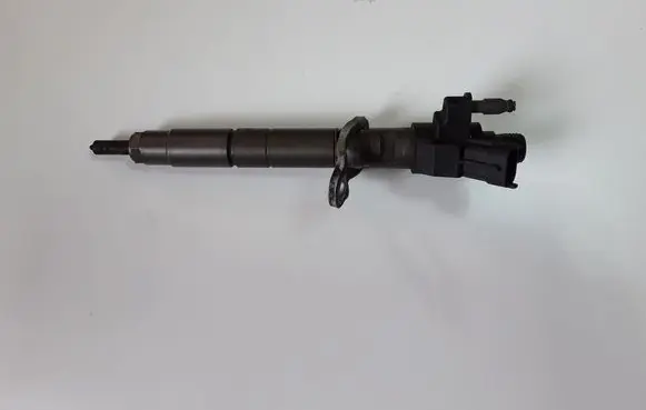 Volvo V70 Fuel injector 31272690