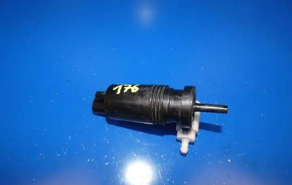 Mercedes-Benz A W176 Windscreen/windshield washer pump