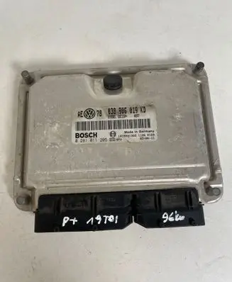 Volkswagen PASSAT B5.5 Engine control unit/module 038906019KD 1039S01966 0281011205