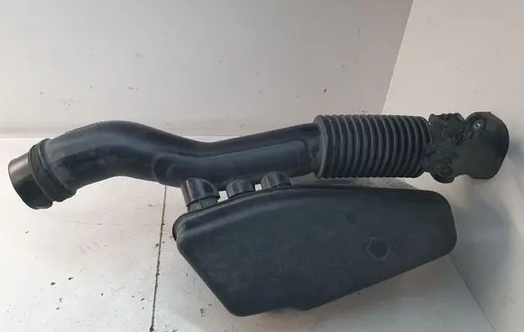 Toyota Prius (XW30) Intake resonator 1789337040