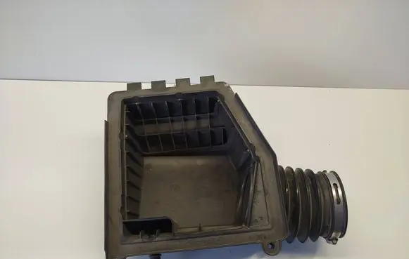 Chrysler Pacifica Air filter box cover 72142849