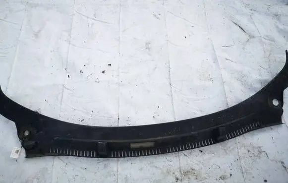 Volkswagen Sharan Wiper trim 7M3819401