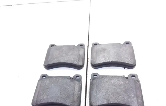 Mercedes-Benz C W203 Brake pads (front) 