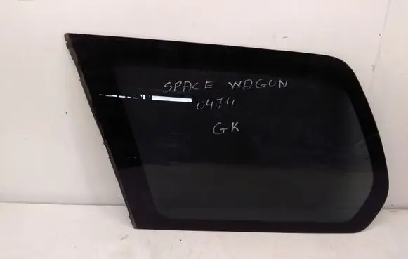 Mitsubishi Space Wagon Rear side window