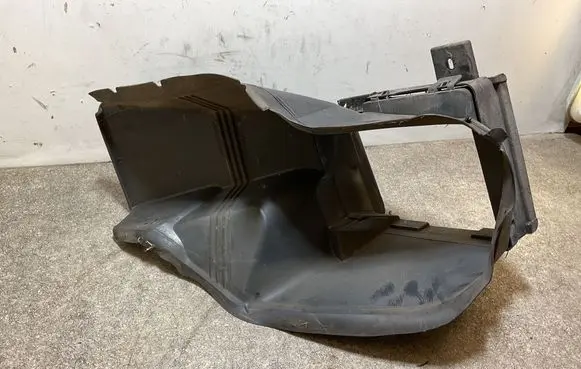 Opel Grandland X Intercooler air guide/duct channel YP00043180 P1U051797 C0675709