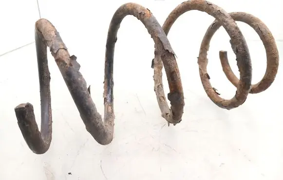 Toyota RAV 4 (XA30) Front coil spring