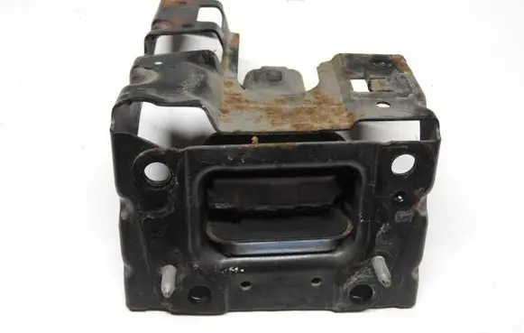 Citroen DS3 Engine mount bracket 9680293680