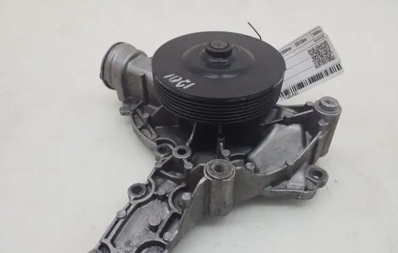 Mercedes-Benz CLS C219 Water pump A6422001001
