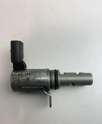Volkswagen PASSAT B6 Camshaft vanos timing valve 03C906455A
