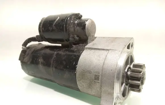 Land Rover Defender Starter motor L8B211001AC
