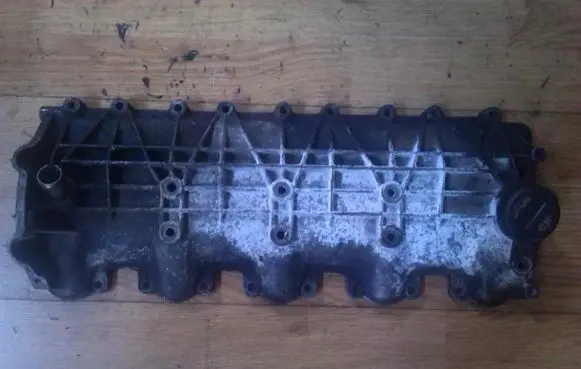 Renault Laguna I Rocker cam cover 7700106234