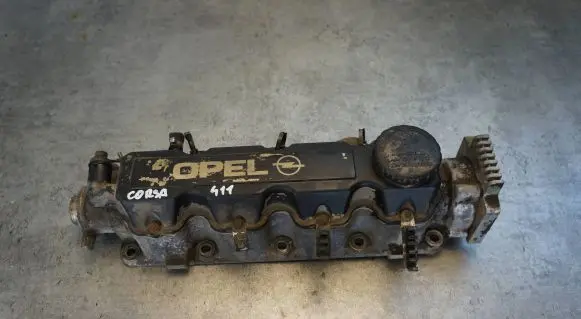 Opel Corsa B Rocker cam cover 90411206