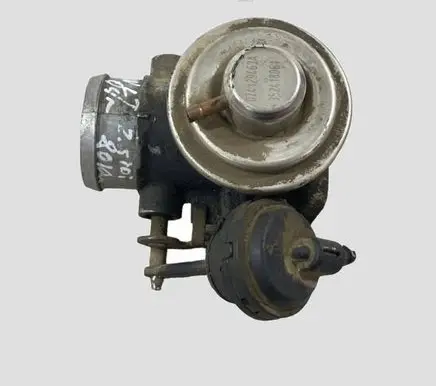 Volkswagen II LT EGR valve 074129637B