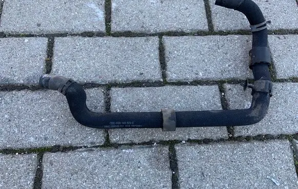 Audi A6 S6 C7 4G Engine coolant pipe/hose 4G0145923C