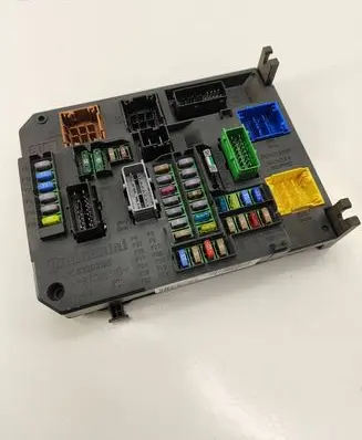 Peugeot 508 Fuse module 9664992380 S180121005G BSIQ0500