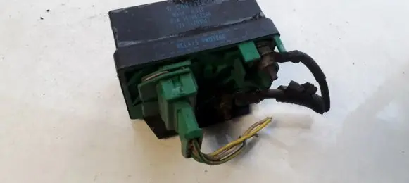 Peugeot 406 Glow plug pre-heat relay 9639912580 12V-51299011