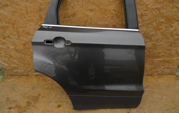 Ford Kuga II Rear door 