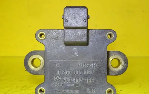 Audi A6 S6 C4 4A ESP acceleration yaw rate sensor 443907388 0265005007