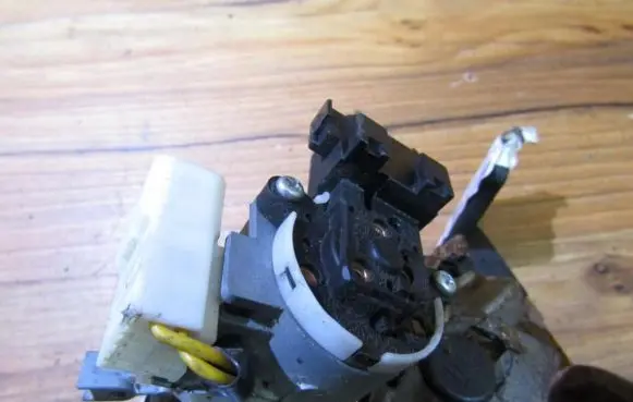 Suzuki SX4 Ignition lock contact sls18