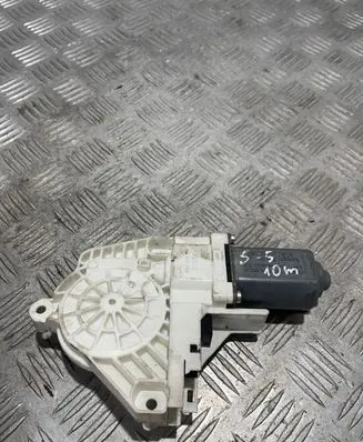 Audi S5 Front door window regulator motor 8K0959802A