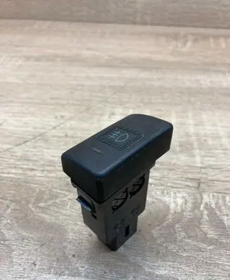 Hyundai Trajet Fog light switch 937303A000