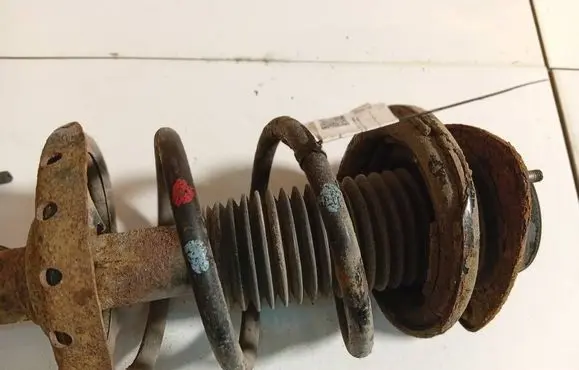 Subaru Forester SH Front coil spring 