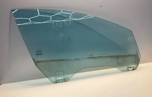 Mercedes-Benz CLS C219 Front door window glass four-door A2197250810 2197250810