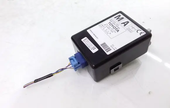 Toyota Auris E180 Door control unit/module 8974002100