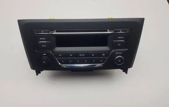 Renault Kadjar Radio/CD/DVD/GPS head unit 281153898R DA105762 R013HFE