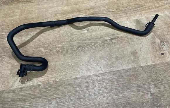Land Rover Range Rover Sport L494 Engine coolant pipe/hose JPLA8464AC