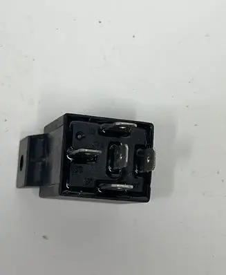 Audi A6 S6 C5 4B Other relay SCB1M1240 40A12VDC